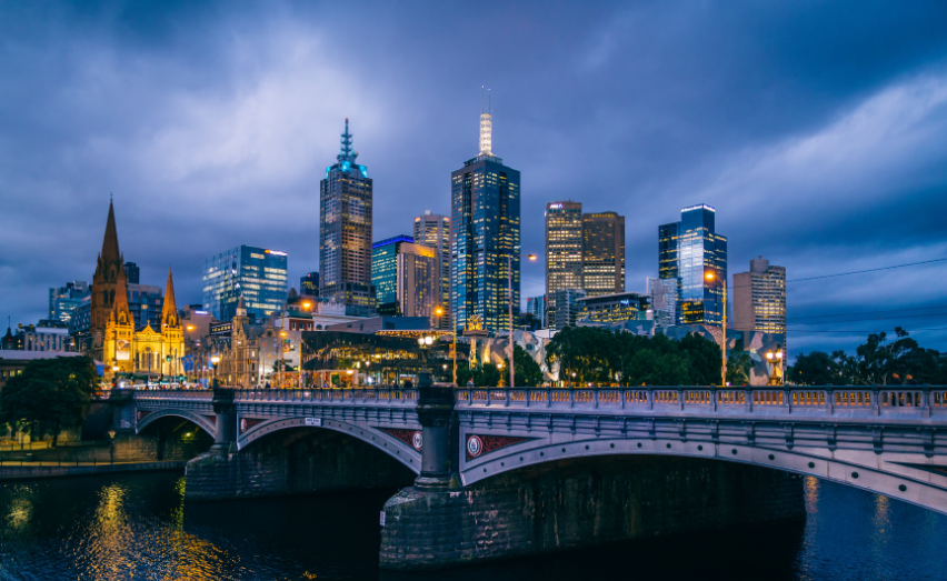 Melbourne cityscape at dusk